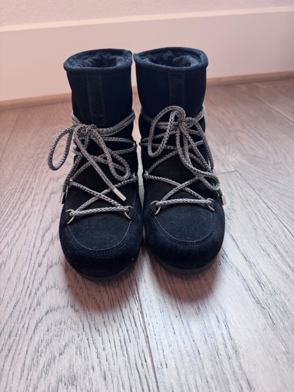 Moon Boot® MB FAR SIDE LOW SUEDE